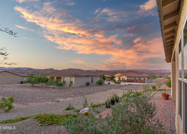 Property at 100 Cottonwood Ln, Wickenburg, AZ 85390, 3 beds, 2 baths
