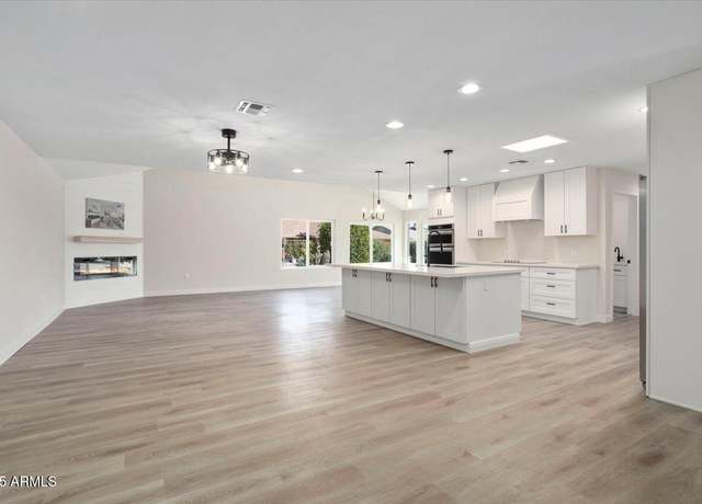 Property at 17831 N 130th Ave, Sun City West, AZ 85375, 4 beds, 2 baths