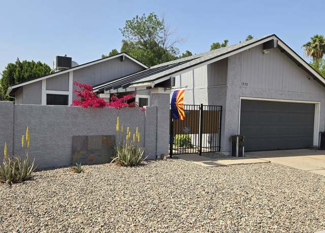 Property at 1958 S Ash Cir, Mesa, AZ 85202, 3 beds, 2 baths