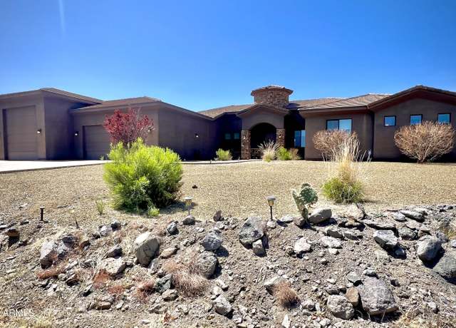 Property at 15035 E Countryside Rd, Mayer, AZ 86333, 3 beds, 2.5 baths