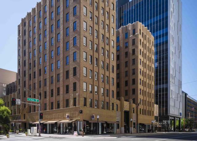 Property at 114 W Adams St #907, Phoenix, AZ 85003, 2 beds, 1.5 baths