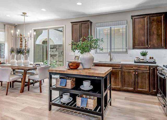 Property at 43256 N Hinoki St, Queen Creek, AZ 85140, 3 beds, 2.5 baths