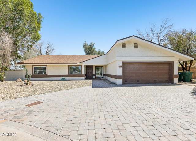 Property at 356 Ancora Dr W, Litchfield Park, AZ 85340, 4 beds, 2 baths