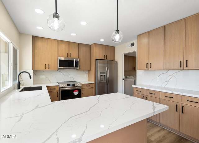 Property at 8377 E Indian School Rd, Scottsdale, AZ 85251, 2 beds, 2.5 baths