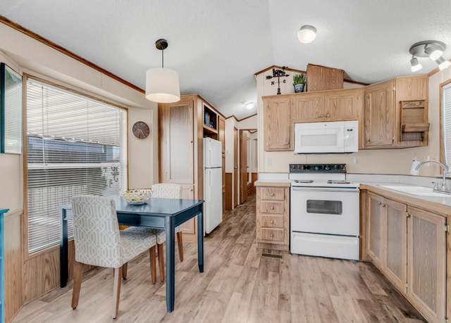 Property at 542 Rock Hound Dr #542, Apache Junction, AZ 85119, 1 bed, 1 bath