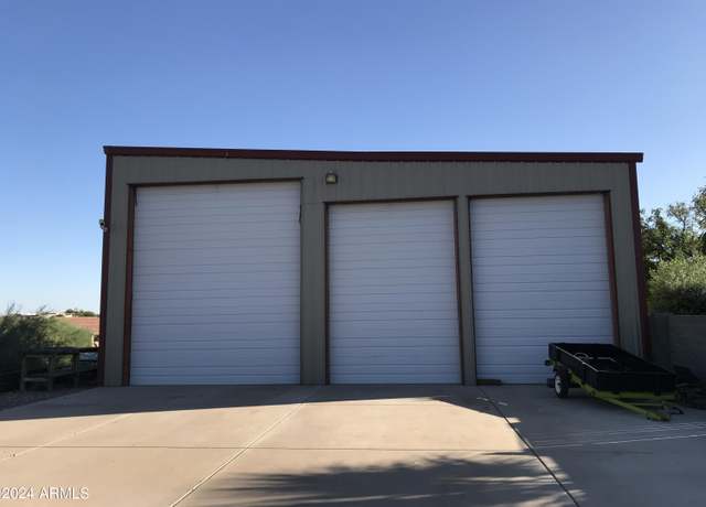 Property at 423 S Arroya Rd, Apache Junction, AZ 85119, 3 beds, 2 baths