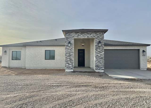 Property at 11615 S 211th Ln, Buckeye, AZ 85326, 4 beds, 3 baths