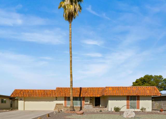 Property at 11022 W Boswell Blvd, Sun City, AZ 85373, 3 beds, 2 baths