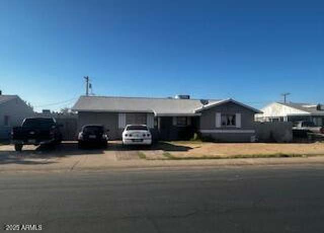 Property at 7808 W Clarendon Ave, Phoenix, AZ 85033, 4 beds, 2 baths