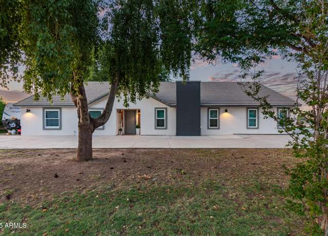 Property at 17248 E Desert Ln, Gilbert, AZ 85234, 6 beds, 3 baths
