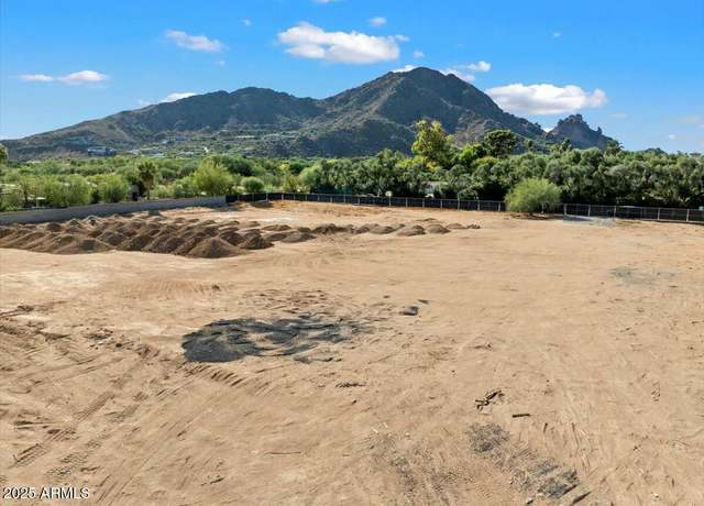 Property at 5823 N Invergordon Rd Unit -, Paradise Valley, AZ 85253