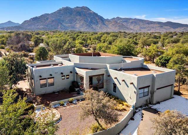 Property at 2362 W Mountain Oak Rd, Prescott, AZ 86305, 3 beds, 2.5 baths