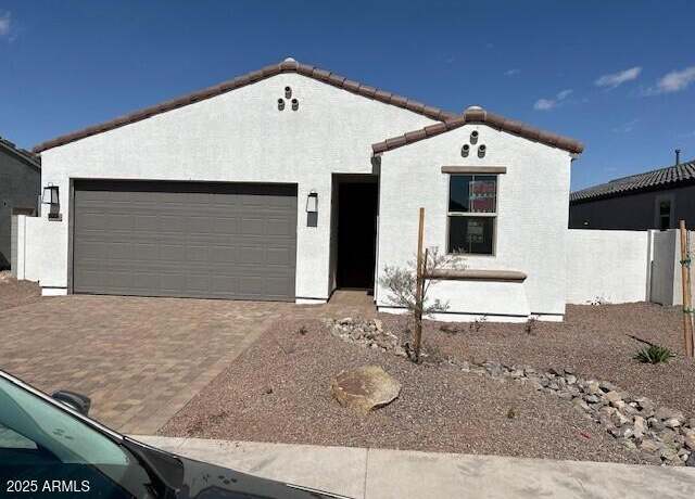 Property at 18126 W Hiddenview Dr, Goodyear, AZ 85395, 2 beds, 2 baths
