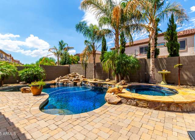 Property at 17630 W Statler Dr, Surprise, AZ 85388, 3 beds, 2.5 baths