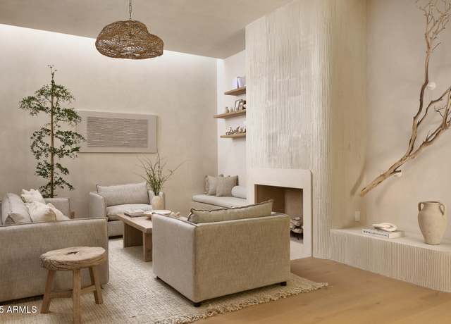 Property at 5101 N Casa Blanca Dr #223, Paradise Valley, AZ 85253, 3 beds, 2.5 baths