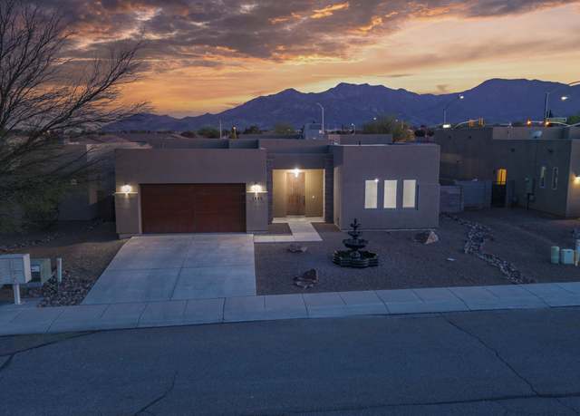 Property at 1960 Sunview Ct, Sierra Vista, AZ 85635, 3 beds, 2.5 baths