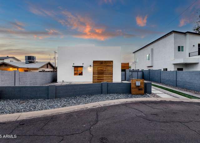 Property at 3815 N 8th St, Phoenix, AZ 85014, 3 beds, 2.5 baths
