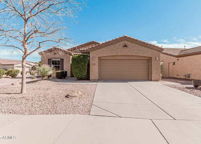 Property at 5077 S Barley Way, Gilbert, AZ 85298, 2 beds, 2 baths