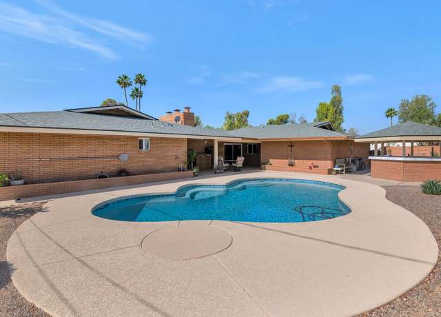 Property at 524 W Sunset Cir, Mesa, AZ 85201, 4 beds, 3.5 baths
