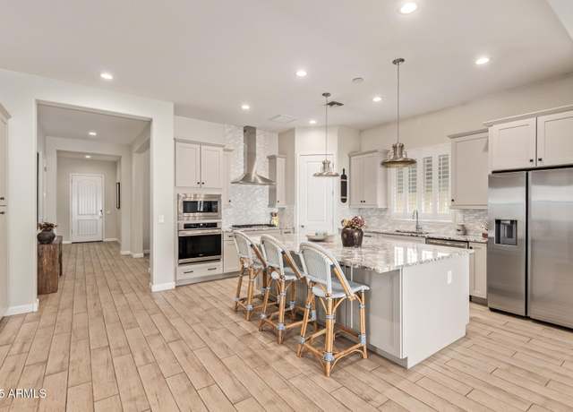 Property at 6608 E Libby St, Phoenix, AZ 85054, 3 beds, 3 baths
