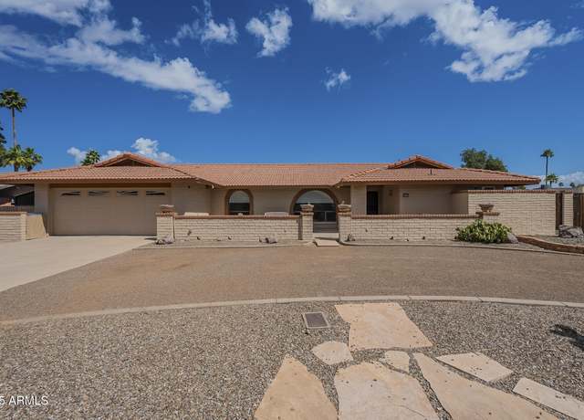 Property at 218 E Caribbean Ln, Phoenix, AZ 85022, 4 beds, 2 baths