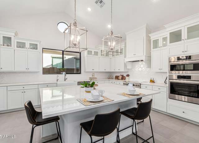 Property at 42223 N Golden Trl, San Tan Valley, AZ 85140, 4 beds, 3 baths