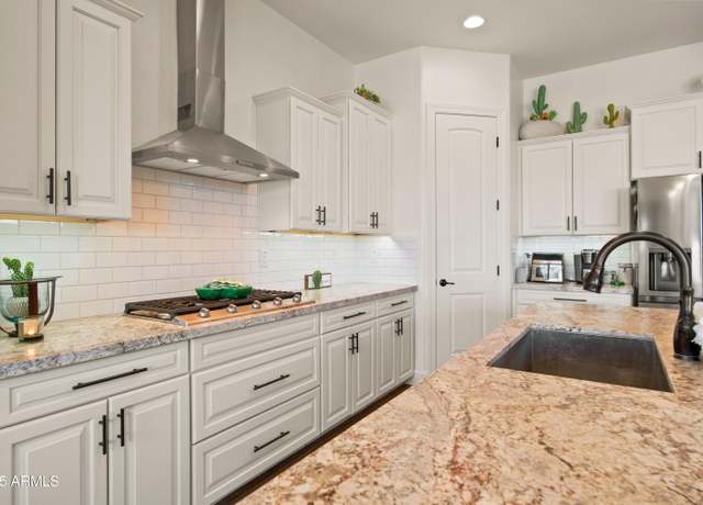 Property at 4155 Copperhead Dr, Wickenburg, AZ 85390, 2 beds, 2 baths
