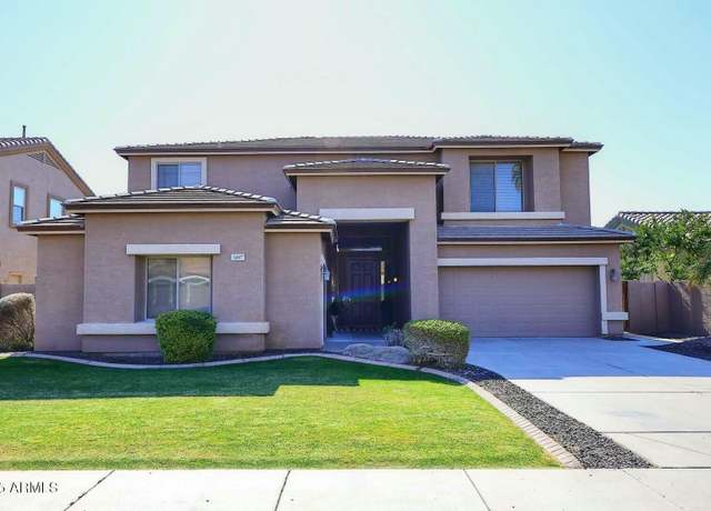 Property at 3267 E Maplewood St, Gilbert, AZ 85297, 5 beds, 3.5 baths