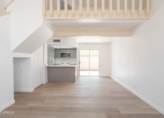 Property at 4240 N Longview Ave #17, Phoenix, AZ 85014, 1 bed, 1 bath