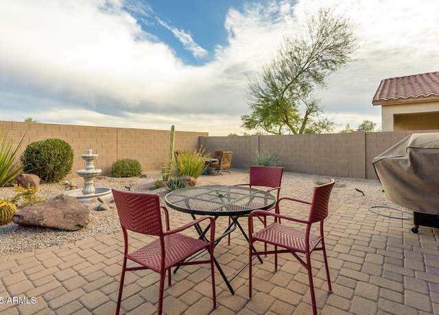 Property at 926 E Cierra Cir, San Tan Valley, AZ 85143, 3 beds, 2 baths