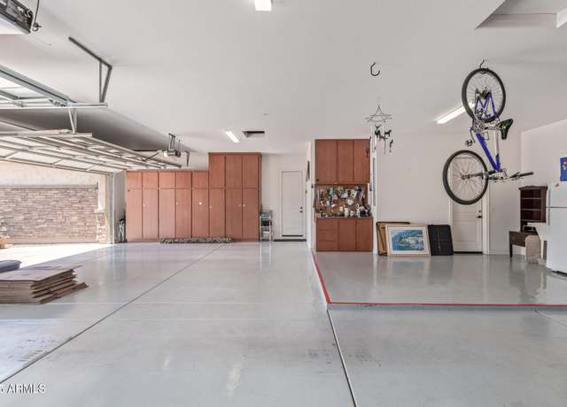 Property at 21912 E Desert Hills Dr, Queen Creek, AZ 85142, 4 beds, 3.5 baths