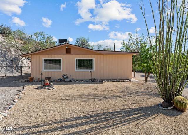 Property at 525 El Recreo Ct, Wickenburg, AZ 85390, 2 beds, 2 baths