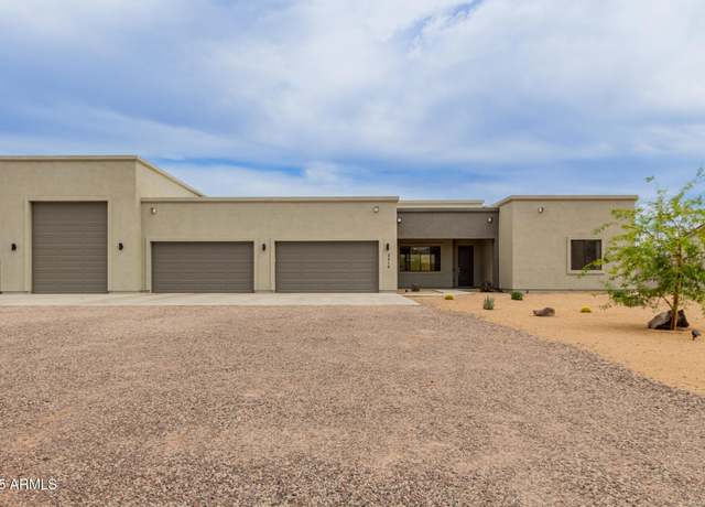 Property at 2516 W Joy Ranch Rd, Phoenix, AZ 85086, 4 beds, 3.5 baths