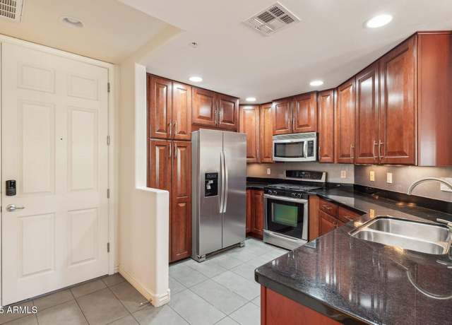 Property at 5350 E Deer Valley Dr #2408, Phoenix, AZ 85054, 2 beds, 2 baths