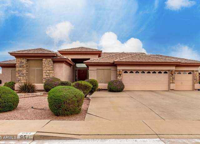 Property at 951 N Norfolk St, Mesa, AZ 85205, 4 beds, 2.5 baths