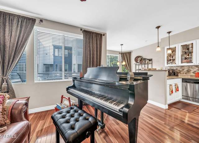 Property at 3633 N 3rd Ave #2102, Phoenix, AZ 85013, 2 beds, 2 baths