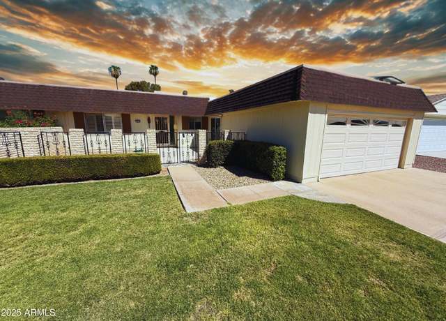 Property at 10416 W Prairie Hills Cir, Sun City, AZ 85351, 2 beds, 2 baths