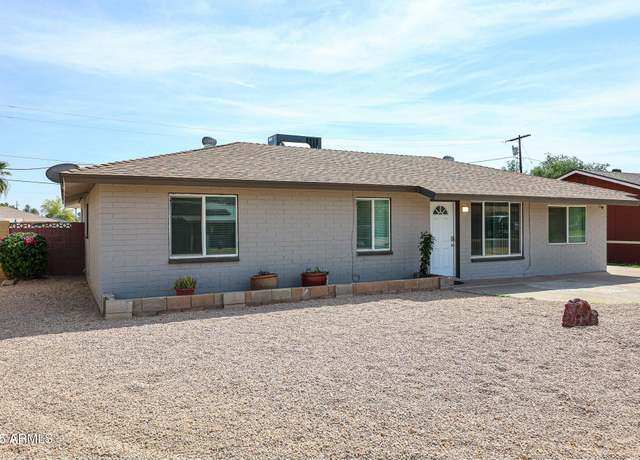 Property at 811 E Seldon Ln, Phoenix, AZ 85020, 5 beds, 3 baths