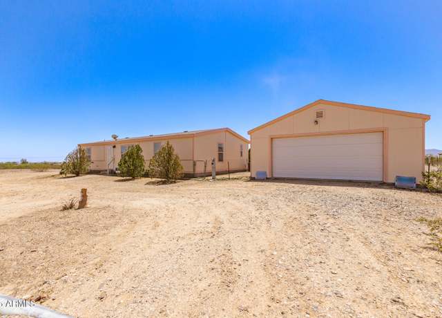 Property at 22933 W Patton Rd, Wittmann, AZ 85361, 3 beds, 2 baths