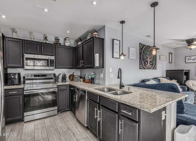 Property at 8415 W Coolidge St, Phoenix, AZ 85037, 3 beds, 2 baths