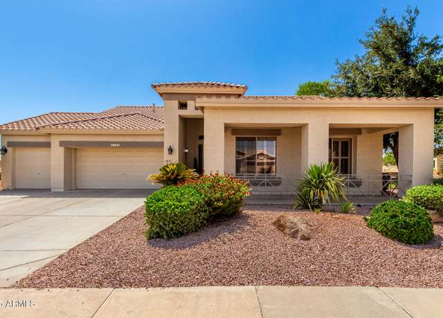 Property at 5102 S Peachwood Dr, Gilbert, AZ 85298, 2 beds, 2 baths