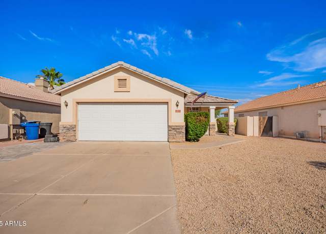 Property at 577 N Soho Ln, Chandler, AZ 85225, 3 beds, 2 baths