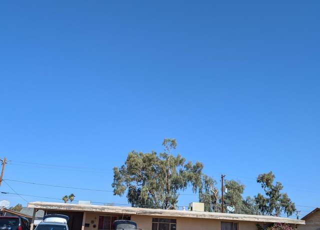 Property at 5520 W Clarendon Ave, Phoenix, AZ 85031, 4 beds, 2 baths