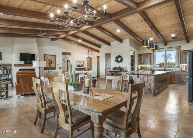 Property at 4450 Black Mountain Rd, Wickenburg, AZ 85390, 2 beds, 2.5 baths