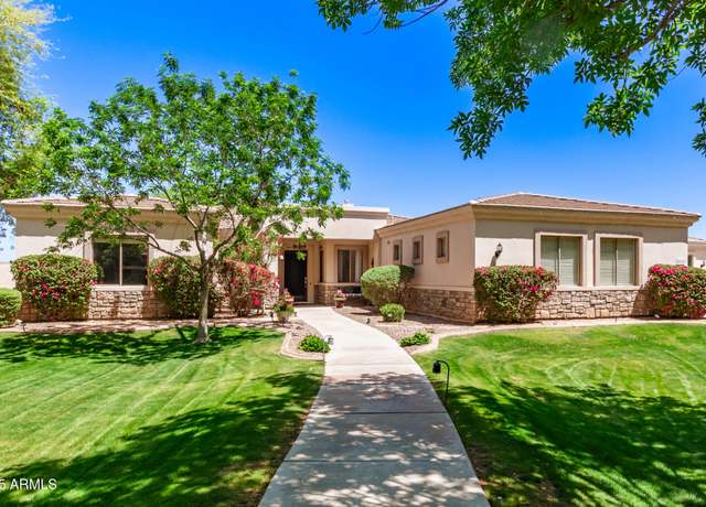 Property at 8015 S 29th Way, Phoenix, AZ 85042, 6 beds, 4.5 baths