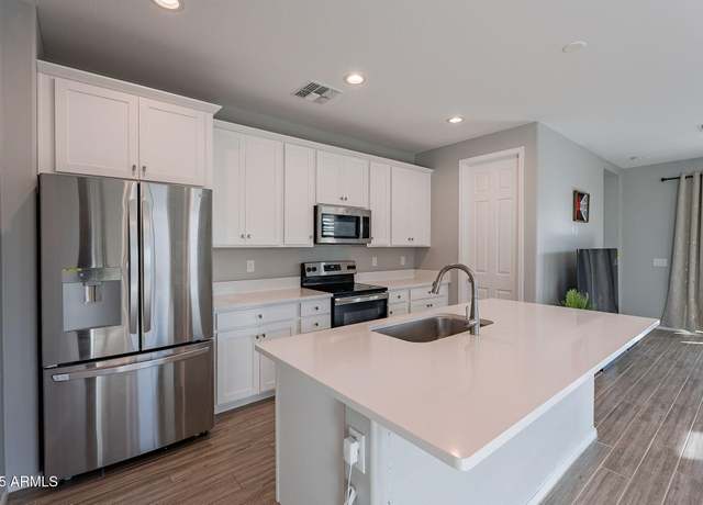 Property at 1631 E Paul Dr, Casa Grande, AZ 85122, 3 beds, 3 baths
