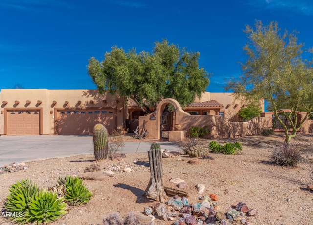Property at 2070 W Bromm Ln, Wickenburg, AZ 85390, 3 beds, 2 baths
