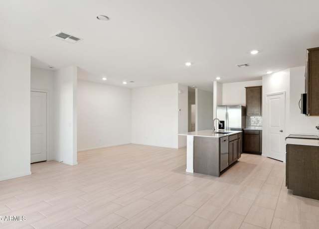 Property at 25464 W Fraktur Rd, Buckeye, AZ 85326, 4 beds, 2.5 baths