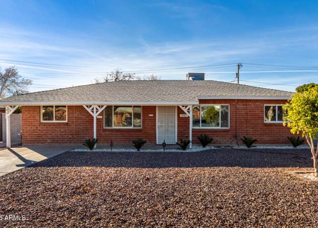 Property at 1061 W 5th St, Mesa, AZ 85201, 3 beds, 2 baths