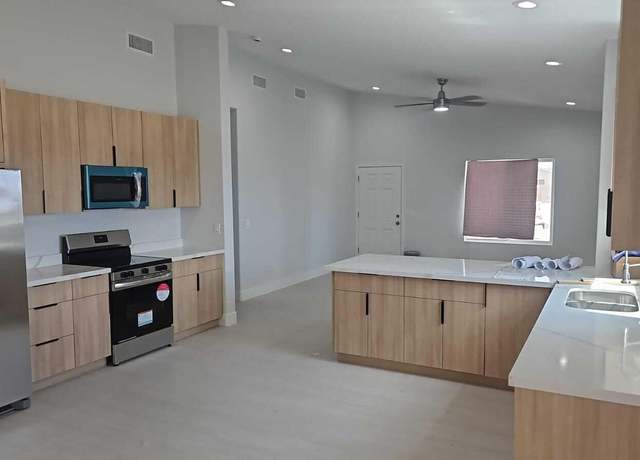 Property at 32006 N Ash St, Wittmann, AZ 85361, 3 beds, 2 baths